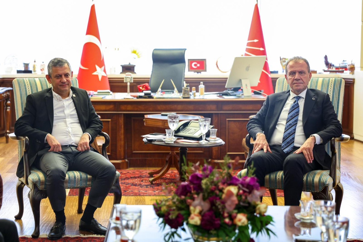 Seçer: “Bu Zor Günlerde Partimizin Yanında Olmak Zorundayız”