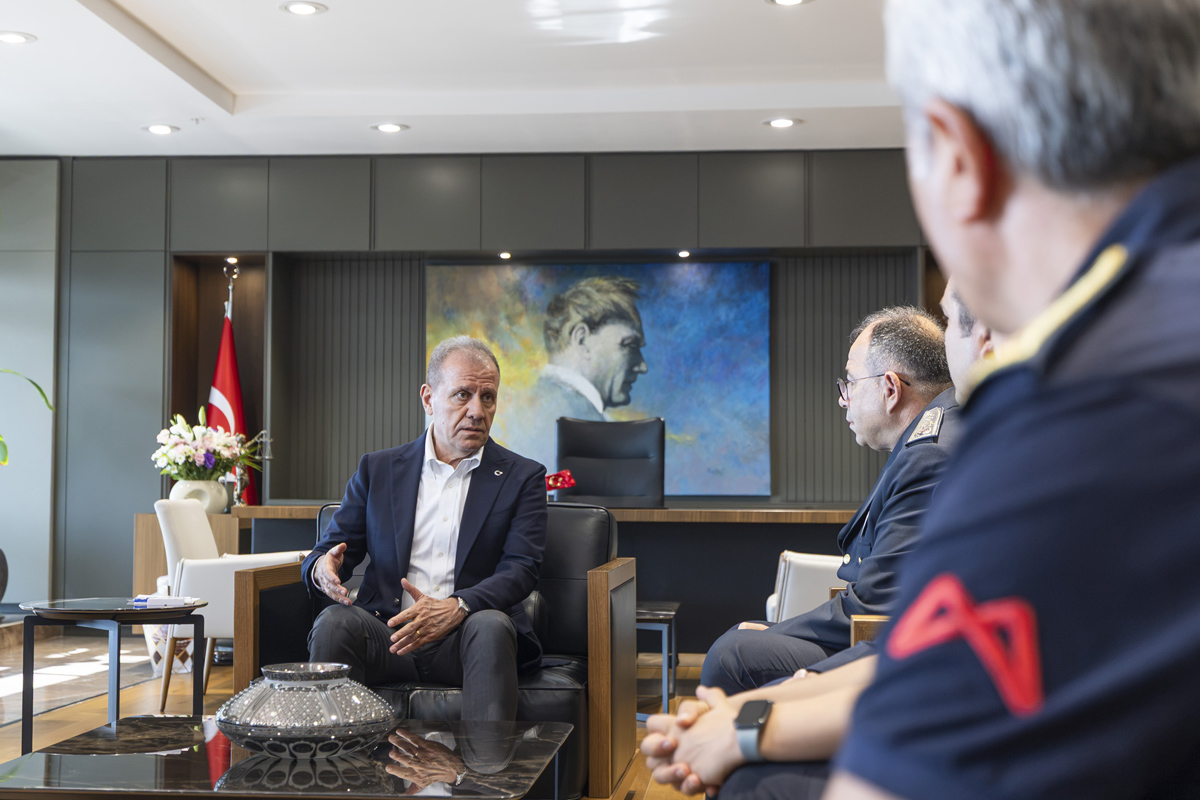 Başkan Seçer, İftaiye Haftası Kapsamında Mersin İtfaiyesi Teşkilatı İle Bir Araya Geldi